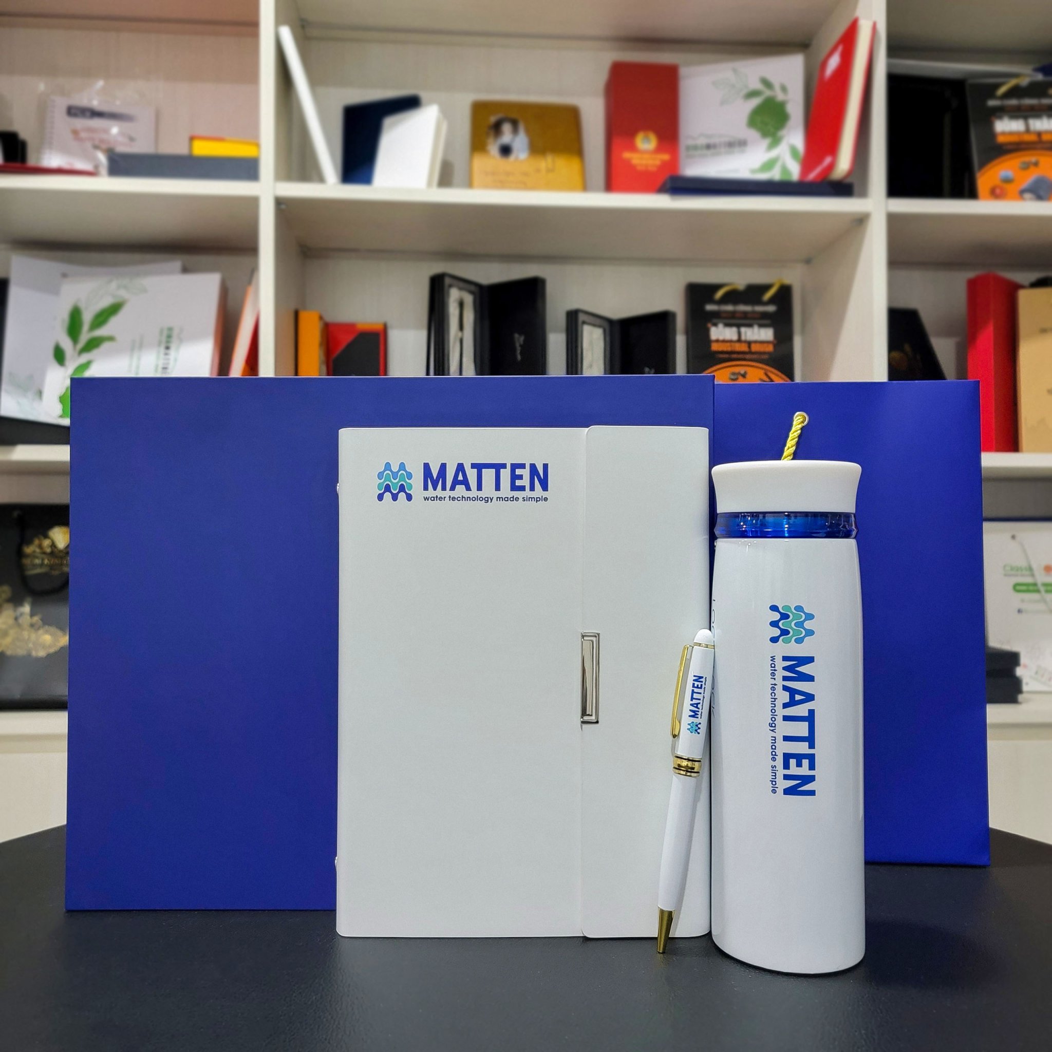 Quà Tặng Doanh Nghiệp Cao Cấp - Đẳng Cấp Tạo Thương Hiệu 3 quà tặng doanh nghiệp cao cấp