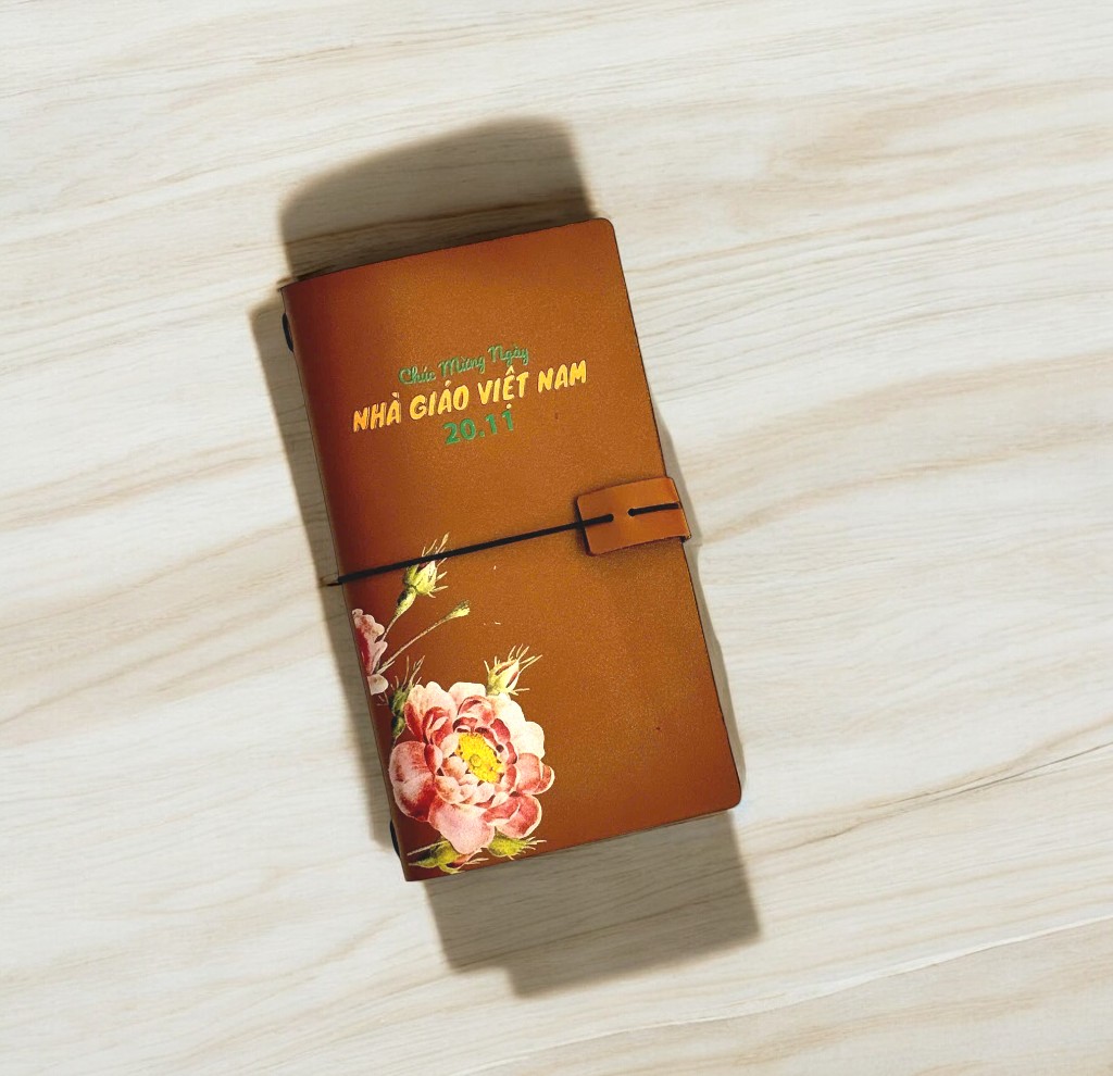 Sổ tay bìa da in logo – Quà tặng đẳng cấp cho đối tác & khách VIP 8 Sổ bìa da thật 5