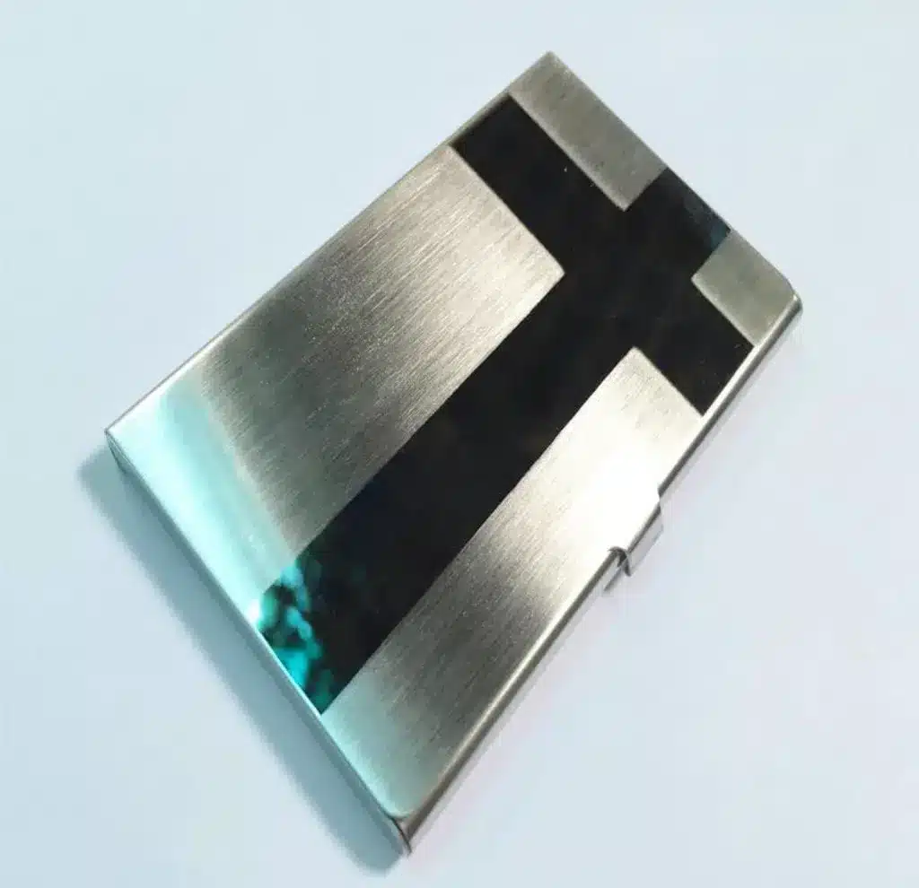 Hop Name Card NC062 Inox Hoa Van Hinh Chu Thap 1 In Trong Dong 1